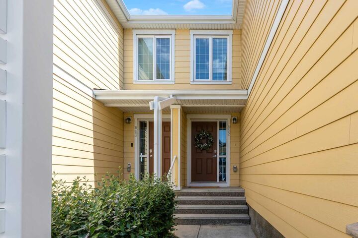 Property Photo: 2400 Ravenswood View SE 802 AB T4A 0V7
