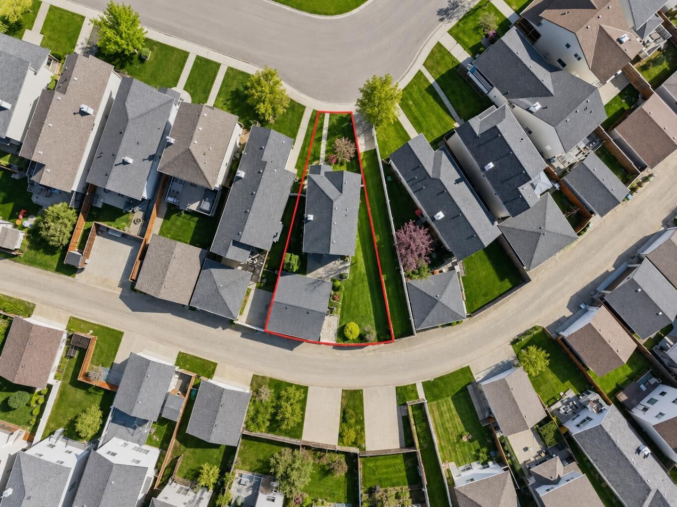 Property Photo:  49 Evermeadow Manor SW  AB T2Y 4W8 