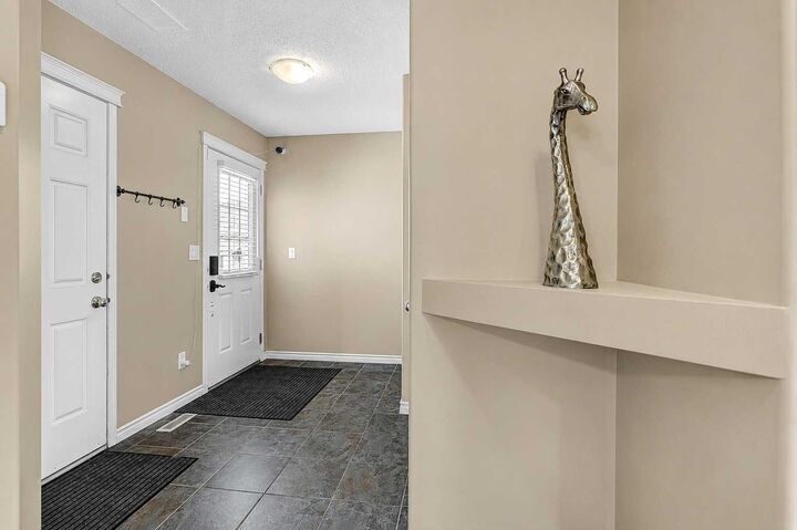 Property Photo:  8710 88B Street  AB T8X 0G7 