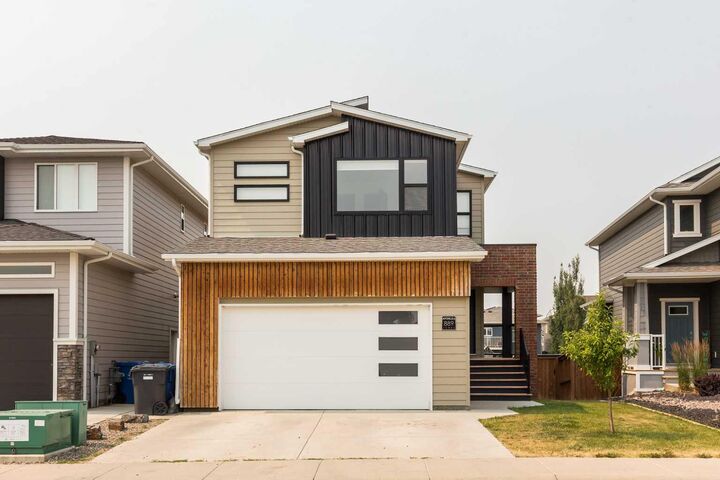 889 Atlantic Cove W — photo 1