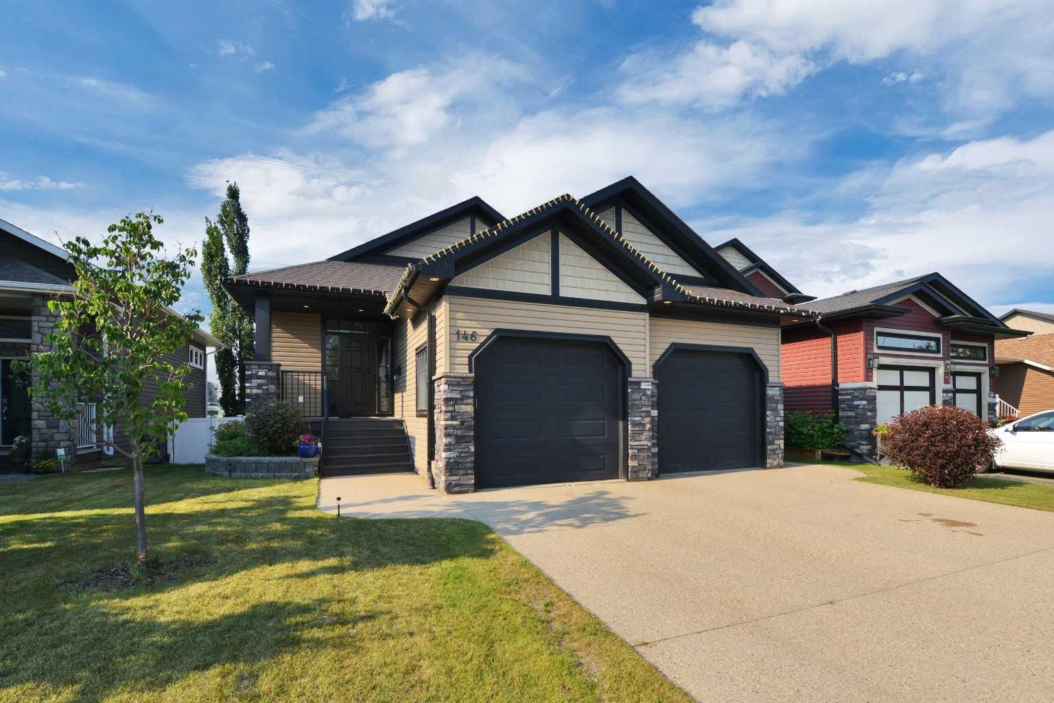 Property Photo: 146 Sutherland Close AB T4R 0L5