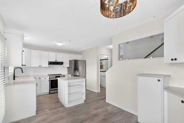 Property Photo: 213 Pinnacle Drive AB T8W 0A9