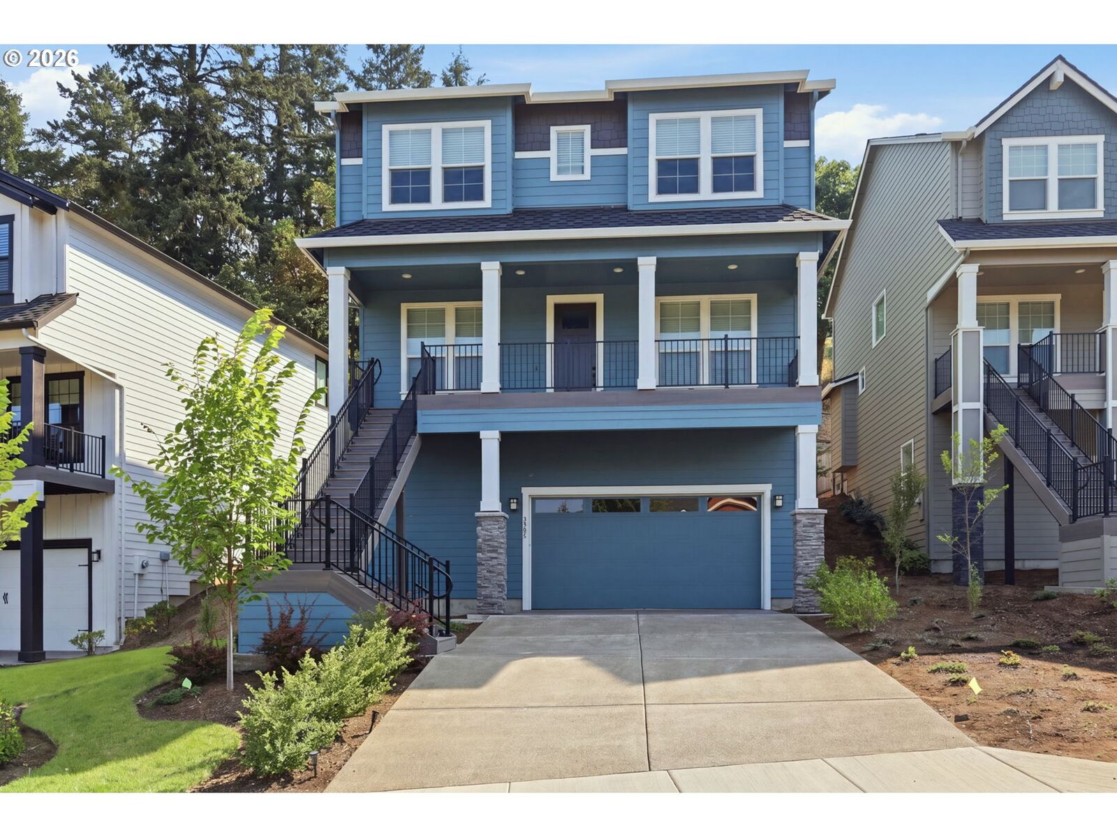 Property Photo: 2785 Pinerock Dr OR 97403