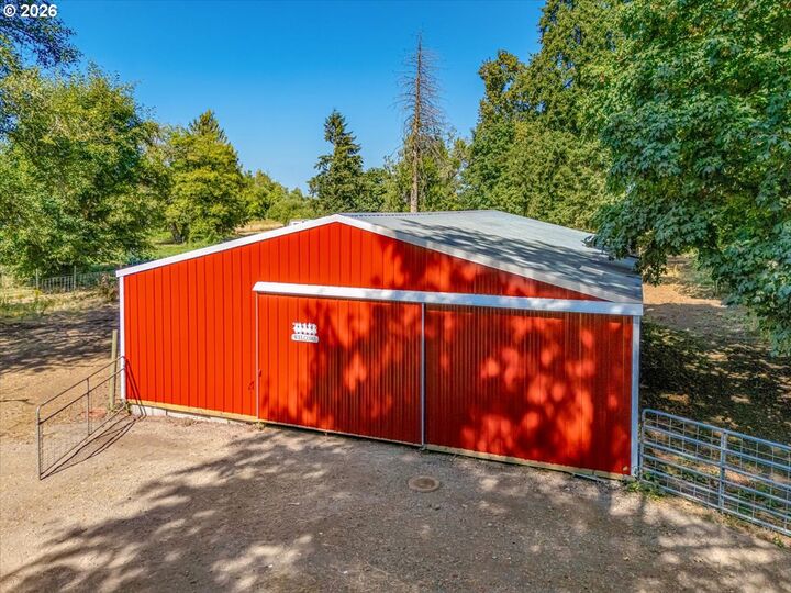 Property Photo: 12654 Woodpecker Dr OR 97392