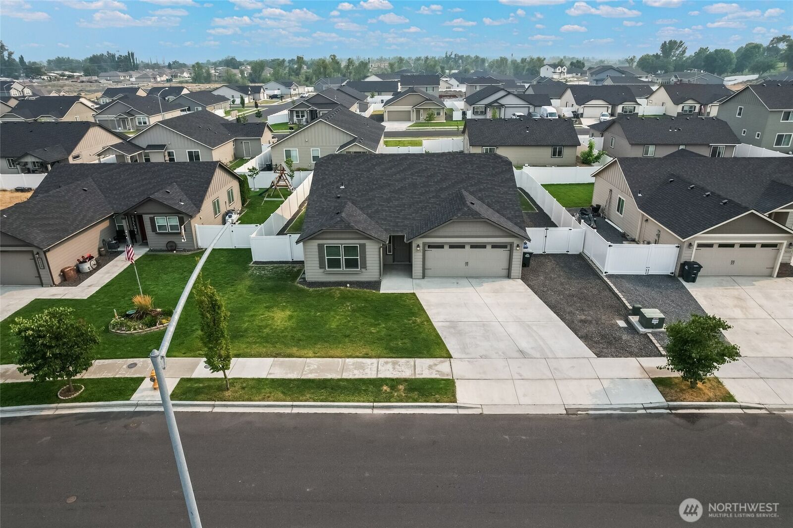 Property Photo:  4229 W Cove West Drive  WA 98837 