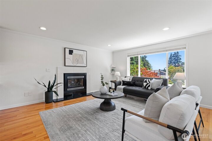 Property Photo:  12938 NE 136th Place  WA 98034 