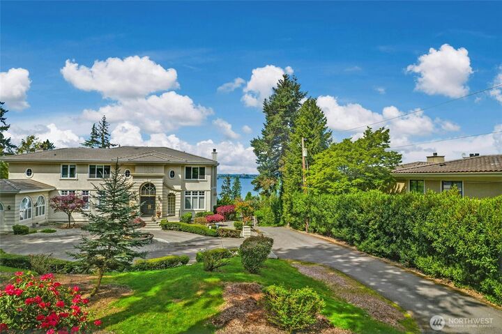 Property Photo: 3419 Evergreen Point Road WA 98039