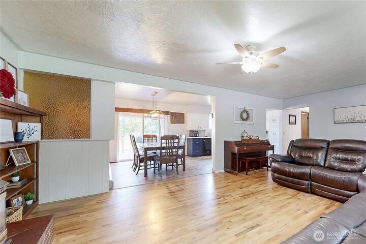 Property Photo:  1316  Callanan Drive  WA 99362 