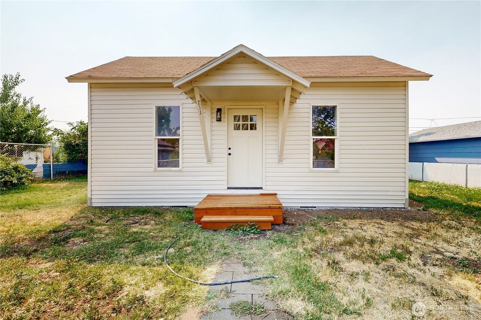 Property Photo: 711 Robbins Street OR 97862