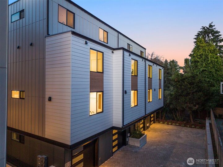 Property Photo:  1914 D  Ferry Avenue SW  WA 98116 