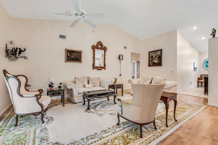 Property Photo:  7027 Summer Tree Drive 201  FL 33437 