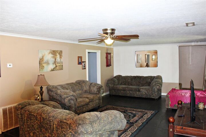 Property Photo:  307 Settlers Point Road  KY 42133 