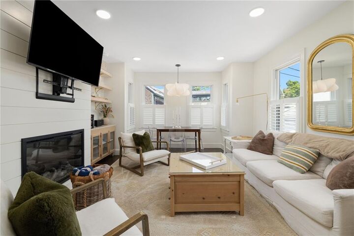 Property Photo:  8 Cross Street 1  RI 02840 
