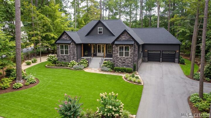Property Photo:  122 Timberlane Dr.  NC 27850 