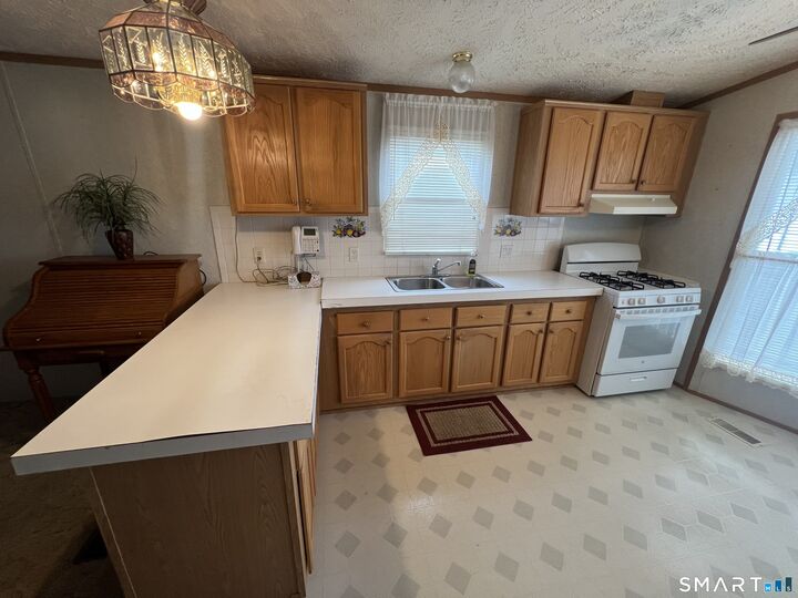 Property Photo:  19 Leetes Island Road Lot 10  CT 06405 