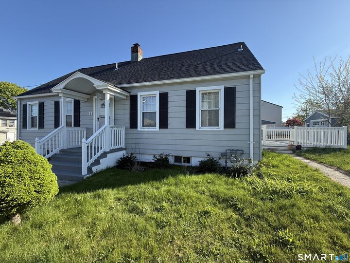 Property Photo:  11 Colony Street  CT 06615 