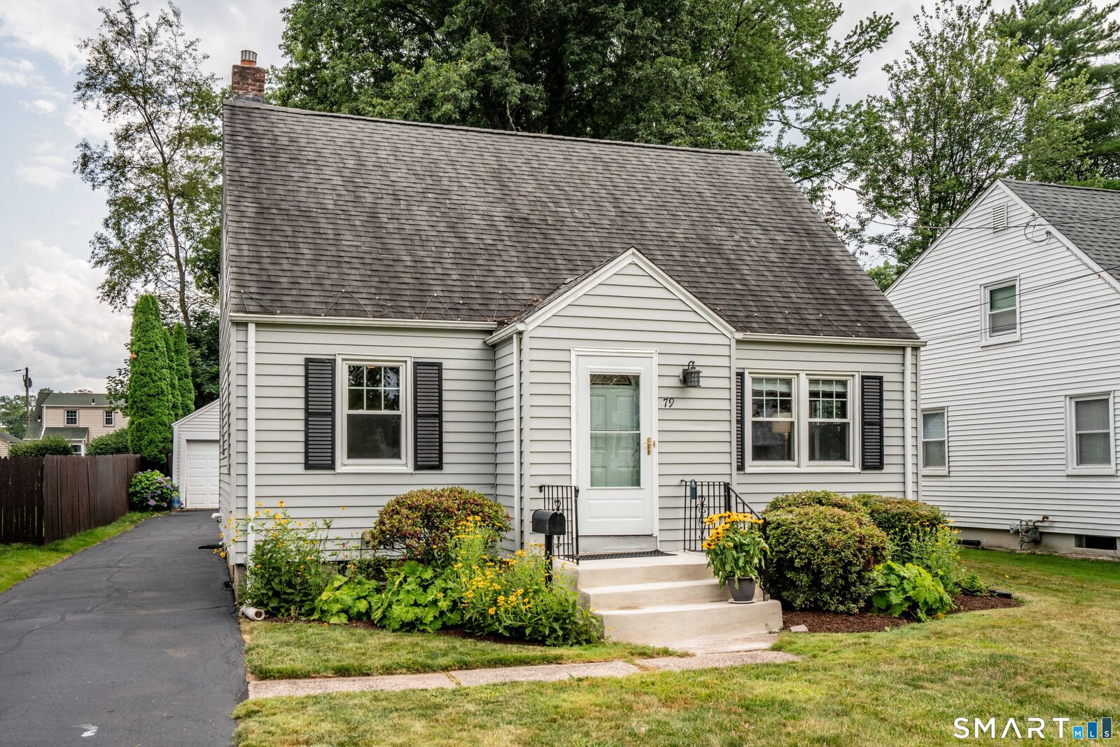 Property Photo:  79 Edgemont Avenue  CT 06110 