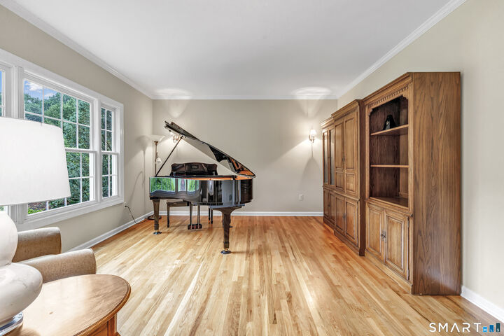 Property Photo:  4 Founders Way  CT 06468 