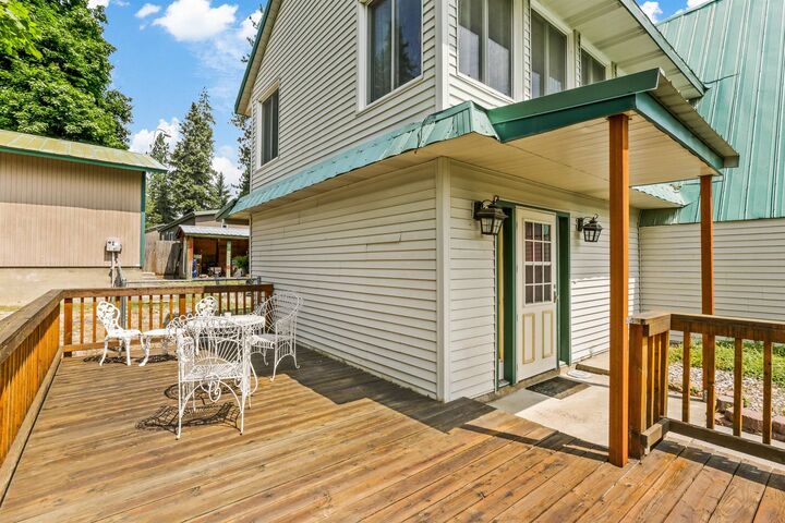 Property Photo:  40540 Lakeside Rd  WA 99148 