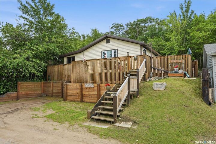Property Photo:  9031 Hunts Cove Crescent  SK S0M 0L0 