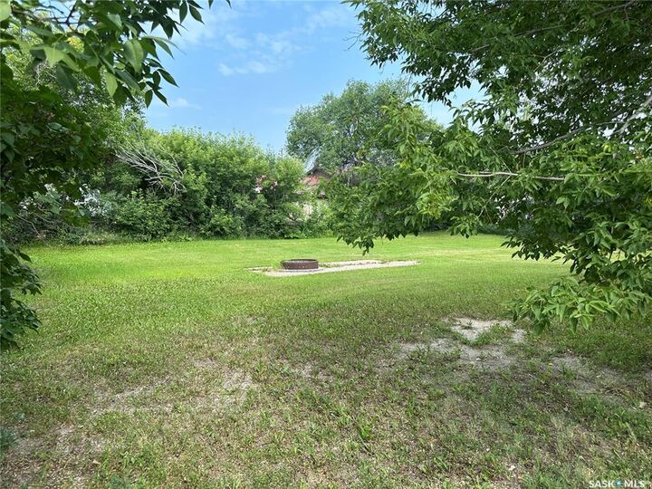 Property Photo:  118 Sharman Street  SK S0G 4L0 