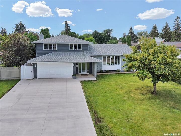 217 Mount Allison Crescent — photo 1