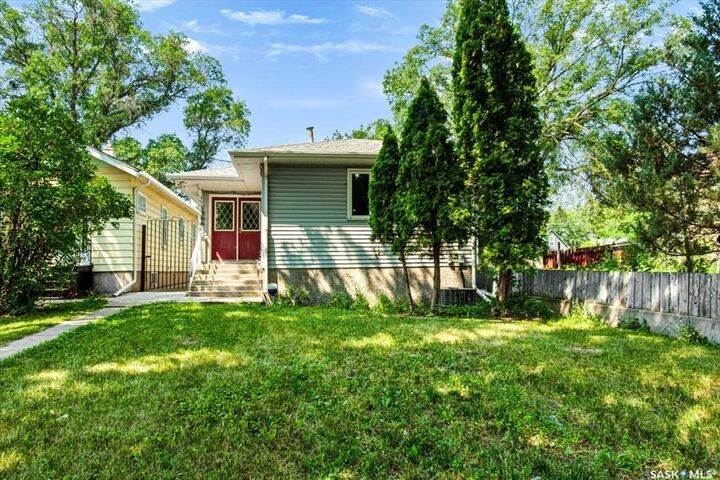 Property Photo: 1366 Retallack Street SK S4T 2H9