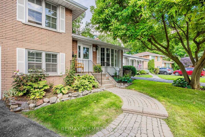 Property Photo: 21 Halbadier Place ON M9B 2H4