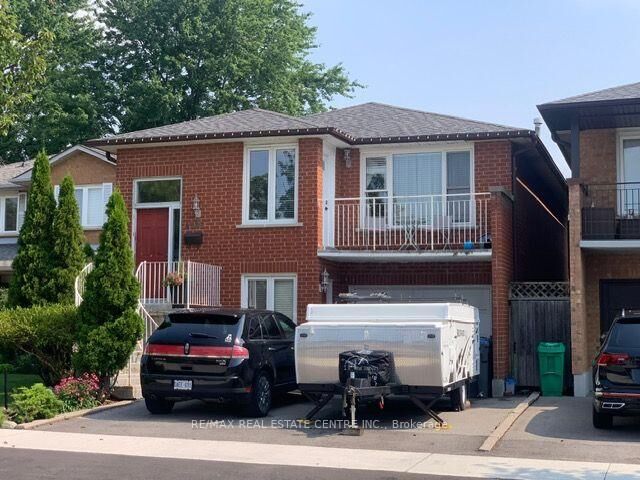 4386 Curia Crescent — photo 1