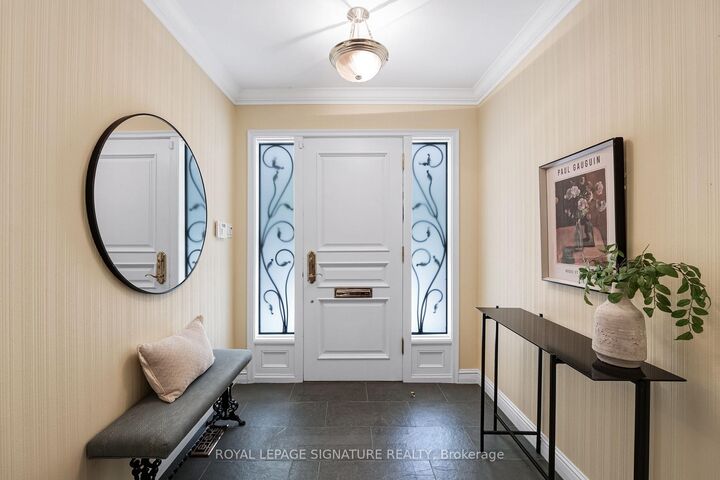 Property Photo: 122 Fenn Avenue ON M2P 1X6