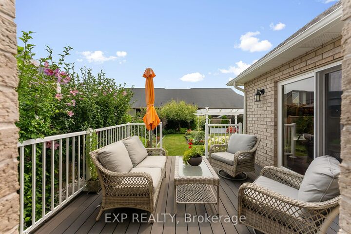 37 McFarland Street — photo 1