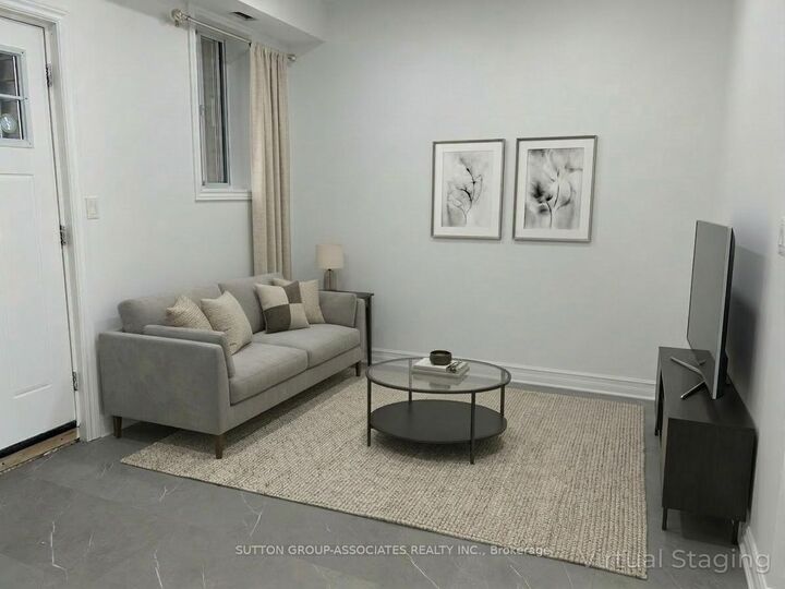 Property Photo:  792 College Street 2nd Fl  ON M6G 1C5 