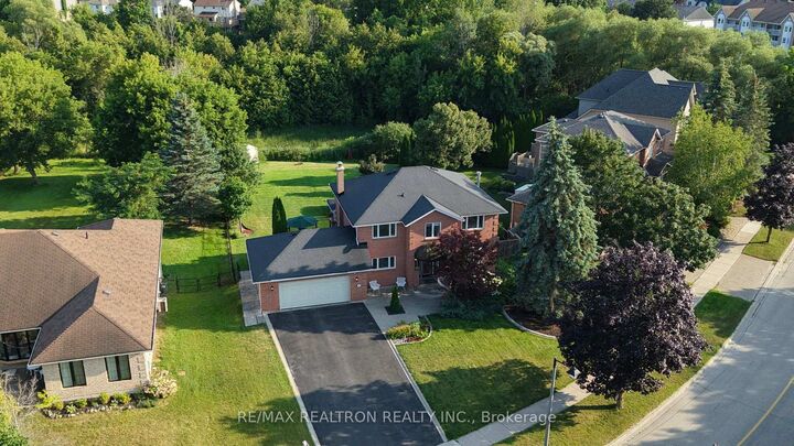 97 Thompson Drive — photo 1