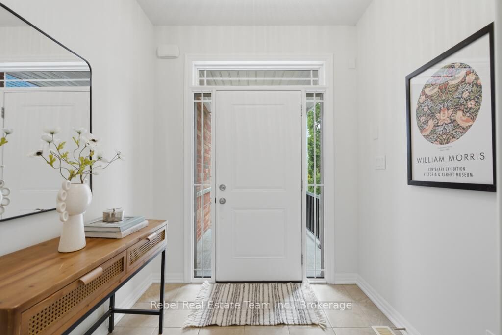 Property Photo:  1849 Silverstone Crescent  ON L1K 0T2 