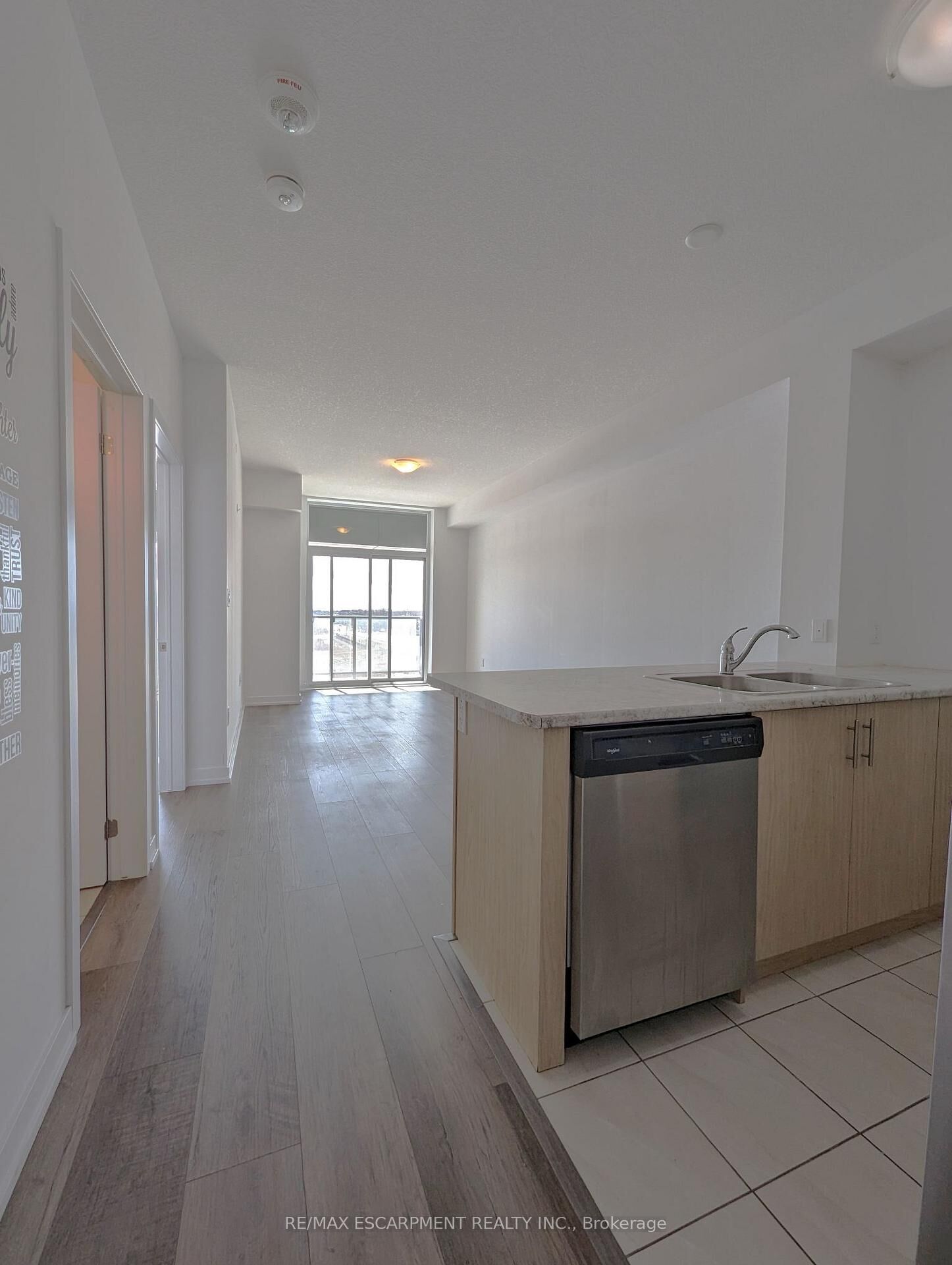 Property Photo:  450 Dundas Street E 434  ON L0R 2H4 