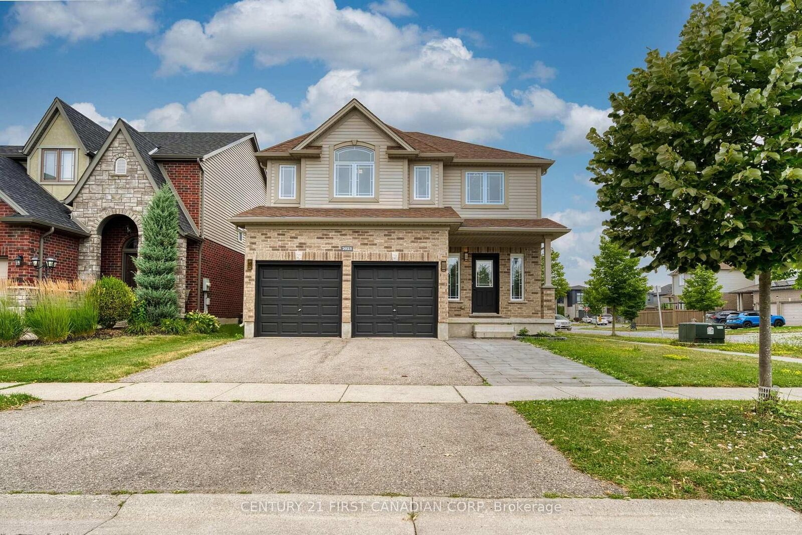 Property Photo: 2023 Jubilee Drive ON N6G 0H7