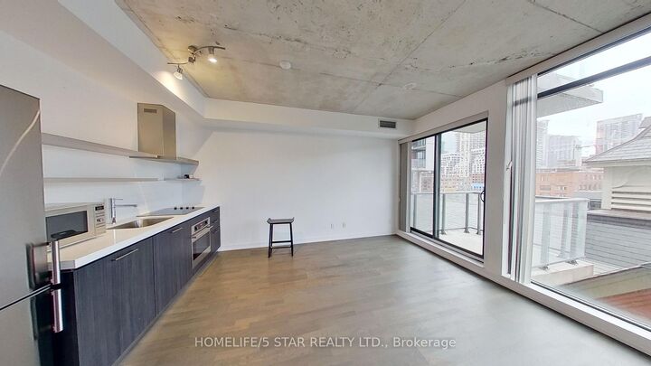 Property Photo:  560 King Street W 618  ON M5V 0L5 