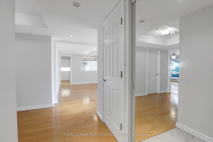 Property Photo: 130 Rideau Terrace 4 ON K1M 0Z2