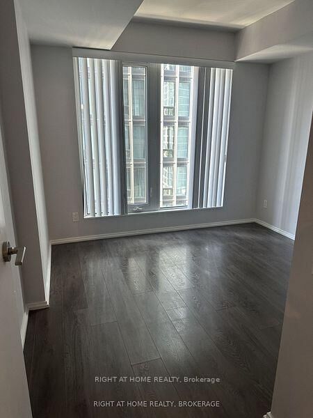 Property Photo:  68 Shuter Street 1507  ON M5B 1B4 