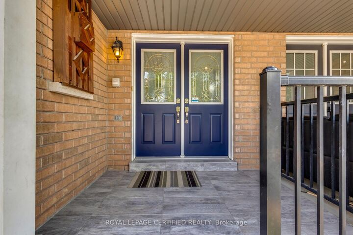 56 Pefferlaw Circle — photo 1