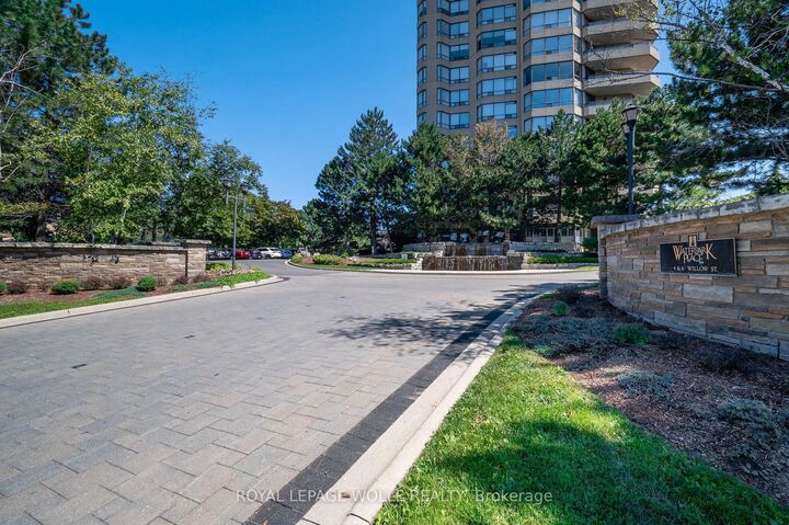 Property Photo: 6 Willow Street 1807 ON N2J 4S3