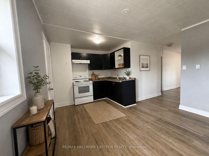 Property Photo:  129 Main Street 6  ON K0M 1A0 