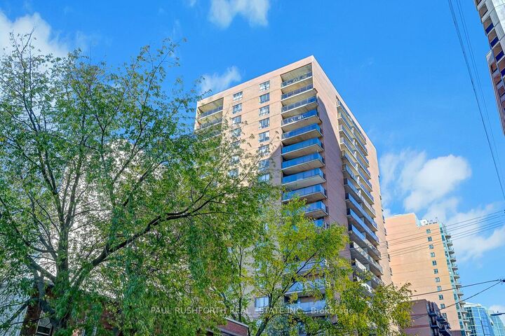 Property Photo: 475 Laurier Avenue W 1703 ON K1R 7X1