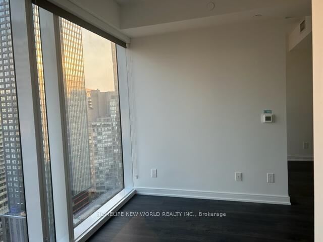 Property Photo:  3 Gloucester Street 2708  ON M4Y 0C6 