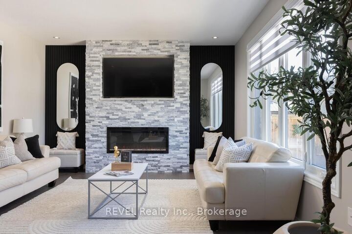 Property Photo: 7819 Pender Street ON L2G 0H3