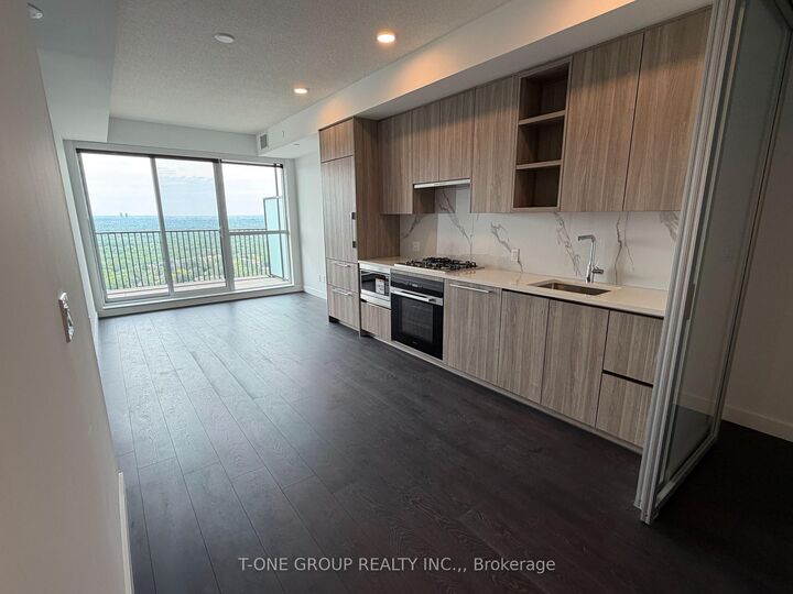 Property Photo:  68 Esther Shiner Boulevard 3006  ON M2K 0J6 