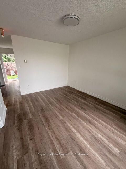 Property Photo:  1088 8th Street E  ON N4K 1M6 