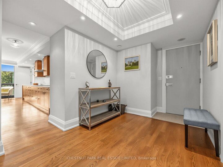 Property Photo: 625 Avenue Road 304 ON M4V 2K7