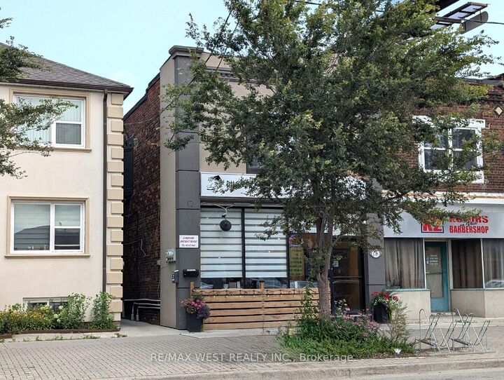 Property Photo:  1761 Keele Street Apt 2  ON M6M 3W9 