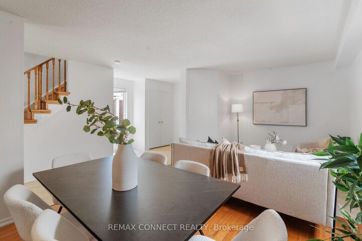 Property Photo:  1831 Dalhousie Crescent  ON L1G 8C5 